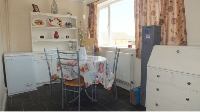  Image of 3 Bedroom Semi-Detached  For Sale at Vearse Close  Bridport, DT6 5BE