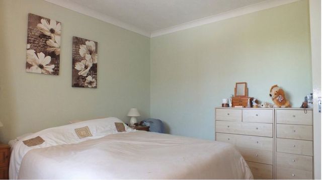  Image of 3 Bedroom Semi-Detached  For Sale at Vearse Close  Bridport, DT6 5BE