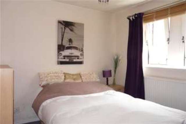  Image of 2 Bedroom Apartment  For Sale at Old Bridge Rise Ilkley Ilkley, LS29 9HH