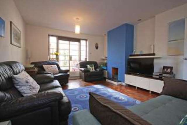  Image of 4 Bedroom Detached  For Sale at Reigate, RH2 8HT