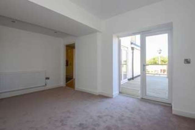  Image of 2 Bedroom Flat  For Sale at 482 Bolton Road Aspull Wigan, WN2 1PX