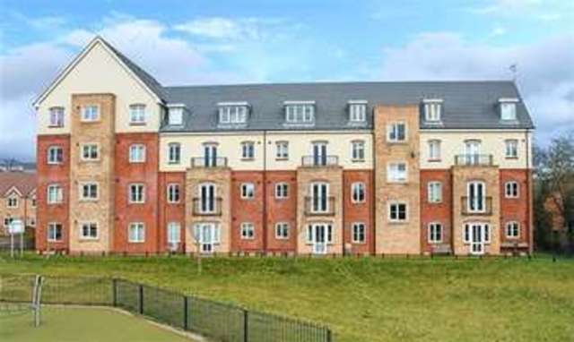  Image of 2 Bedroom Flat  For Sale at 4,Riverpark Way  Northfield, B31 2GB