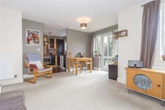  Image of 2 Bedroom Flat  For Sale at 4,Riverpark Way  Northfield, B31 2GB