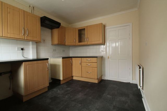  Image of 3 Bedroom Terraced  To Rent at Harvey Close  Peterlee, SR8 5HZ