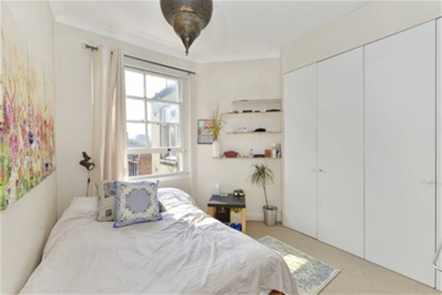  Image of 3 Bedroom Flat  For Sale at London, W9 1AF