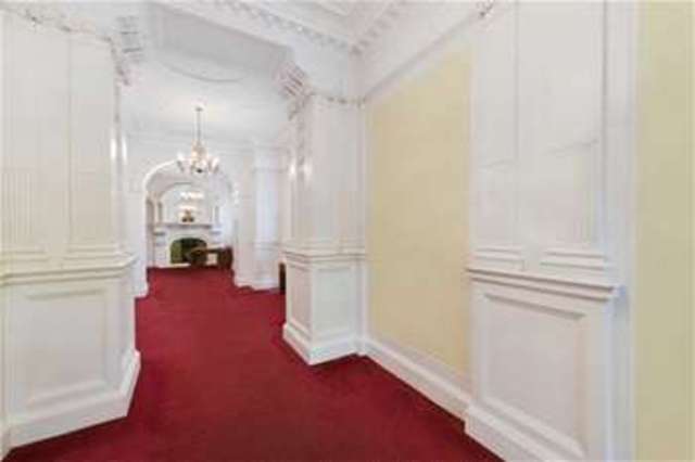  Image of 3 Bedroom Flat  For Sale at London, W9 1AF