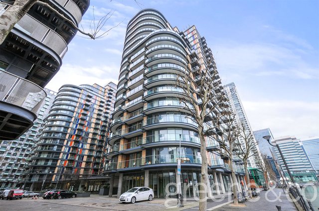  Image of 2 Bedroom Detached  To Rent at 37 Millharbour Canary Wharf London Arena, E14 9DL