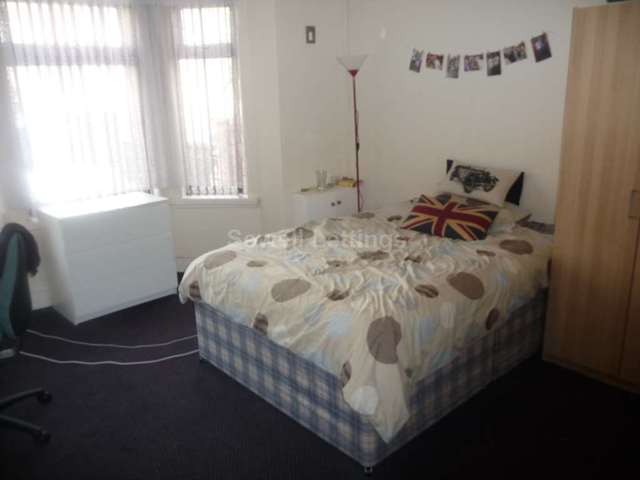  Image of 7 Bedroom Detached  To Rent at Addington Road  Reading, RG1 5PX