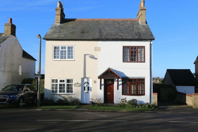  Image of 2 Bedroom Semi-Detached  For Sale at Aldreth Road  Haddenham, CB6 3PW