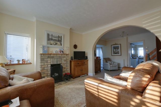 Image of 2 Bedroom Semi-Detached  For Sale at Aldreth Road  Haddenham, CB6 3PW