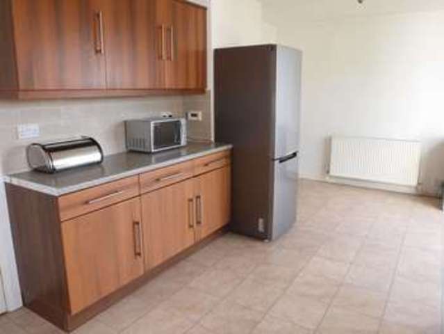  Image of 3 Bedroom Semi-Detached  For Sale at Alexander Avenue  Newark, NG24 2BB