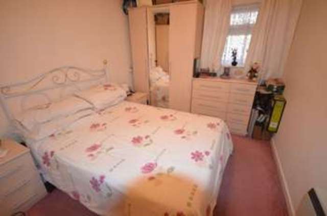  Image of 1 Bedroom Flat  For Sale at Alexandra Road  Dawlish, EX7 9JT
