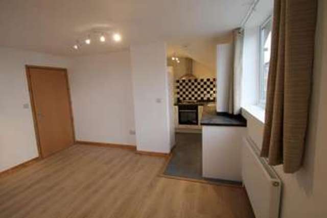  Image of 2 Bedroom Flat  To Rent at 1 Alfred Road  Sutton, SM1 4RR