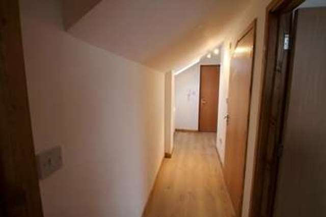  Image of 2 Bedroom Flat  To Rent at 1 Alfred Road  Sutton, SM1 4RR