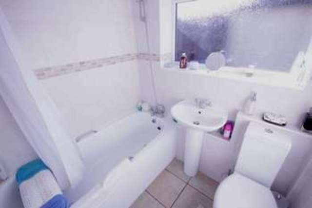  Image of 2 Bedroom Detached  For Sale at Ernest Drive  Allington, ME16 0QS