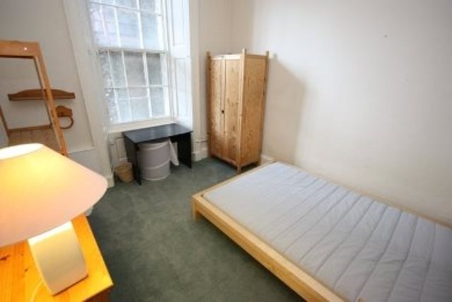 Image of 4 Bedroom Flat  To Rent at West End Edinburgh Edinburgh, EH2 4QG