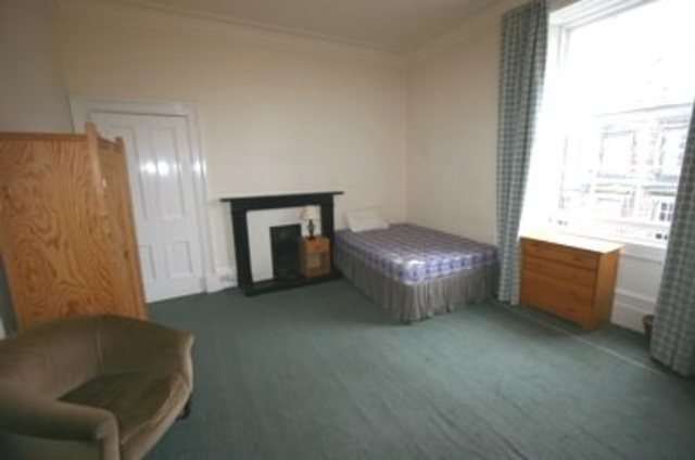  Image of 4 Bedroom Flat  To Rent at West End Edinburgh Edinburgh, EH2 4QG