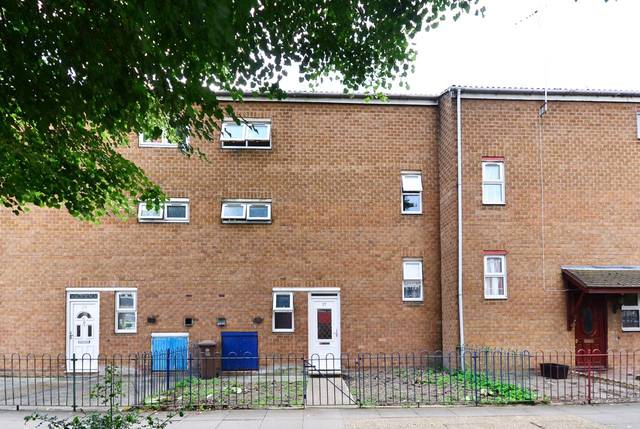  Image of 4 Bedroom Detached  For Sale at Amhurst Road  Hackney, E8 1LL