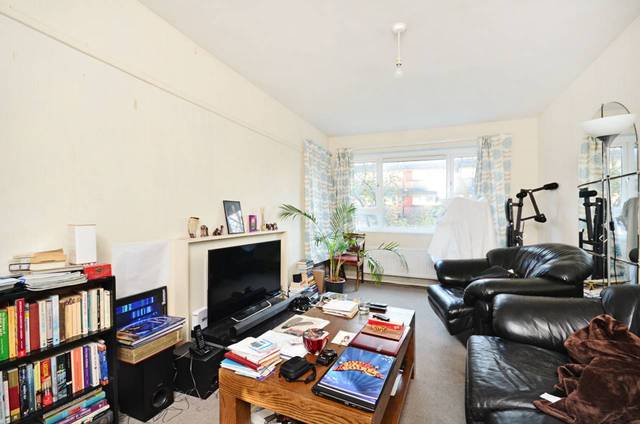  Image of 1 Bedroom Flat  For Sale at Anderson Road  Hackney, E9 6HN