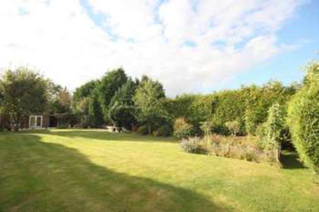  Image of 4 Bedroom Detached  For Sale at Antrobus Close  Warwick, CV35 7BW