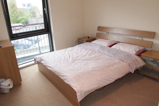  Image of 2 Bedroom Flat  To Rent at City Centre Glasgow Glasgow, G3 8LZ