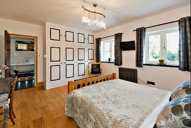  Image of 8 Bedroom Detached  For Sale at Ascot, SL5 9HD