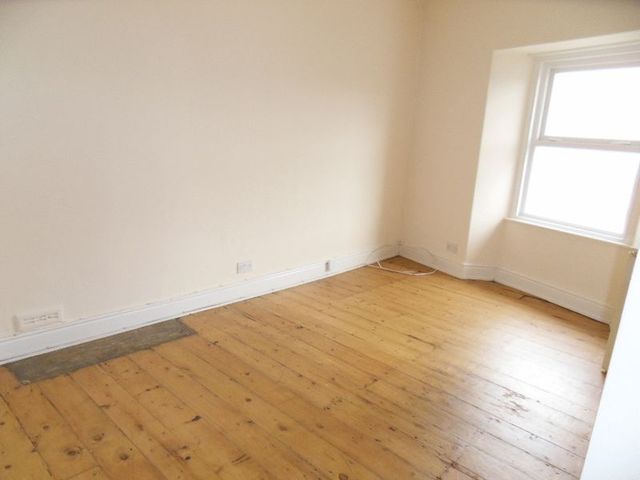  Image of 1 Bedroom Flat  To Rent at Ash Street Bowness-on-Windermere Windermere, LA23 3EB