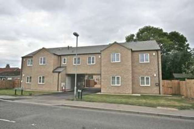  Image of 2 Bedroom Flat  To Rent at Ashcroft  Sutton, CB6 2FD