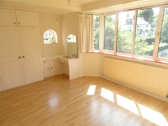  Image of 5 Bedroom Detached  For Sale at Shipley, BD18 3AL