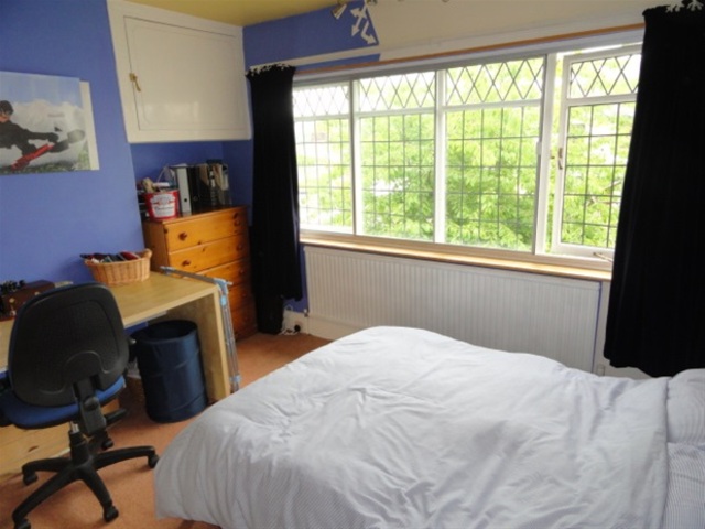  Image of 3 Bedroom Semi-Detached  For Sale at Bradford, BD9 4EJ