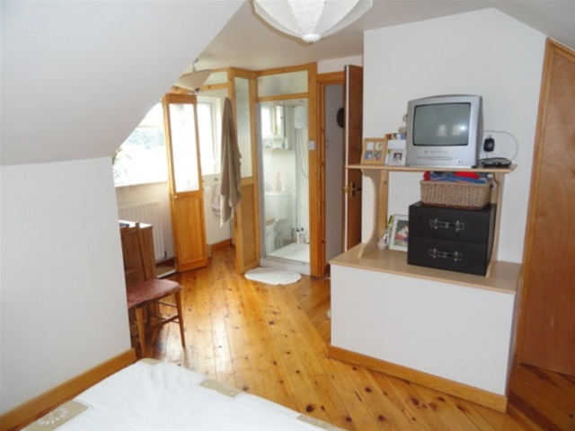  Image of 3 Bedroom Semi-Detached  For Sale at Bradford, BD9 4EJ