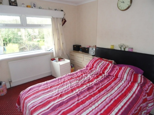  Image of 3 Bedroom Semi-Detached  For Sale at Bradford, BD9 4EJ