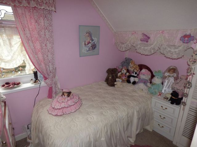  Image of 3 Bedroom Detached  For Sale at Ashgrove  Pontypridd, CF37 3DW