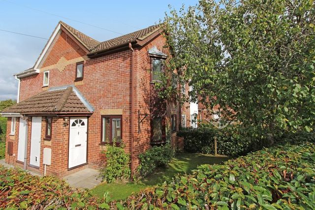  Image of 1 Bedroom Detached  For Sale at Trevone Close Totton Southampton, SO40 7QJ