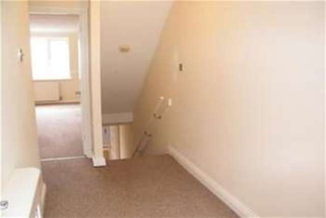  Image of 4 Bedroom Terraced  To Rent at Plymouth, PL6 5QT