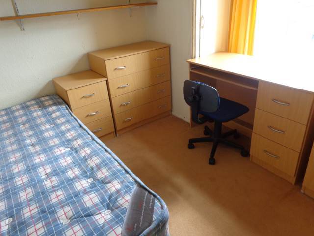  Image of 4 Bedroom Detached  To Rent at Heath Cardiff Roath, CF14 3BZ