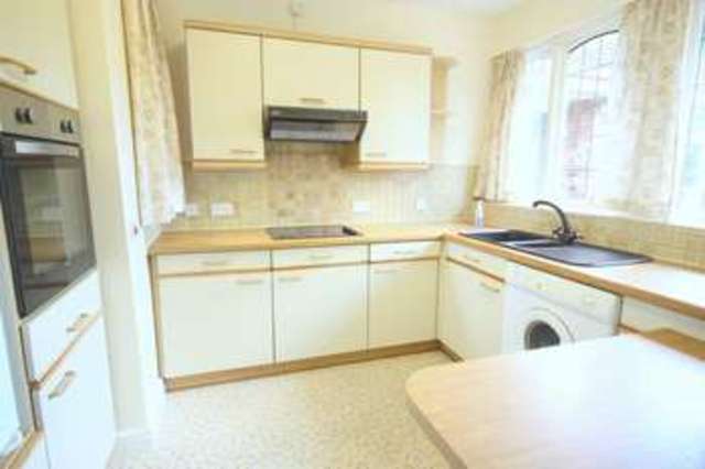  Image of 2 Bedroom Bungalow  For Sale at Avon Meadow Close  Stratford upon Avon, CV37 6GS