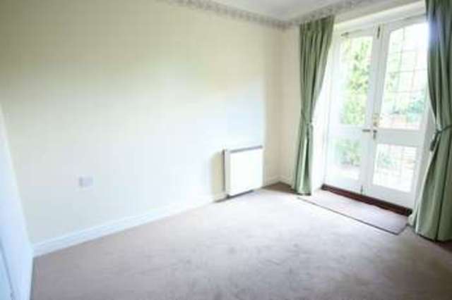  Image of 2 Bedroom Bungalow  For Sale at Avon Meadow Close  Stratford upon Avon, CV37 6GS