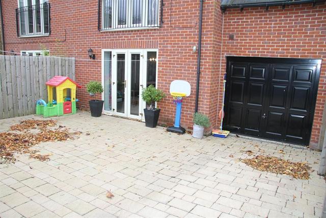  Image of 4 Bedroom Terraced  For Sale at Guiseley Leeds Guiseley, LS20 8EB