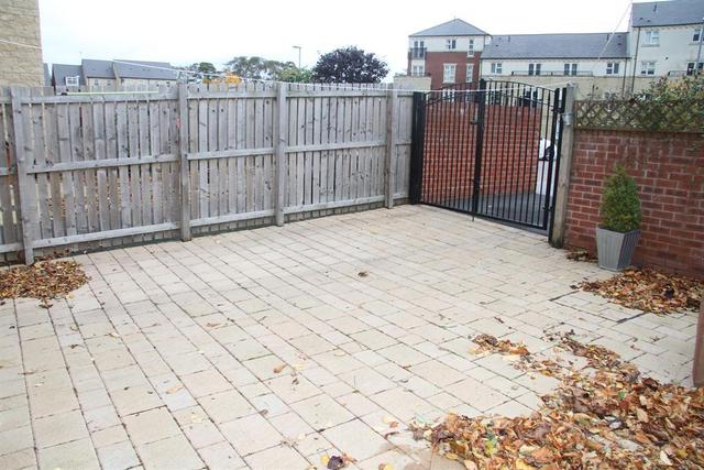  Image of 4 Bedroom Terraced  For Sale at Guiseley Leeds Guiseley, LS20 8EB