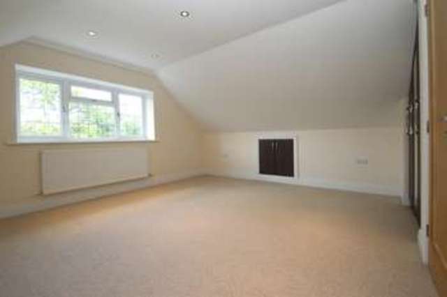  Image of 4 Bedroom Detached  For Sale at West End Surrey West End, GU24 9QR