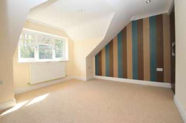  Image of 4 Bedroom Detached  For Sale at West End Surrey West End, GU24 9QR