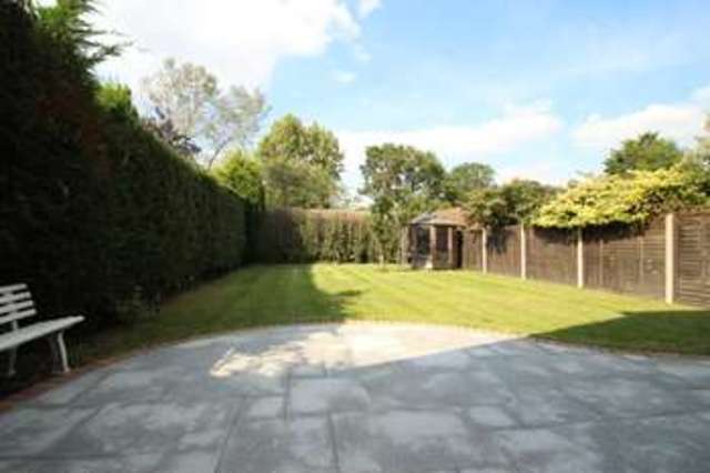  Image of 4 Bedroom Detached  For Sale at West End Surrey West End, GU24 9QR