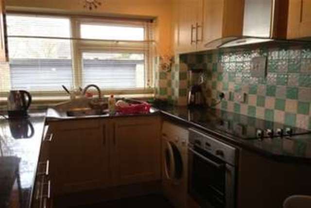  Image of 2 Bedroom Flat  To Rent at Basingstoke, RG21 3ND