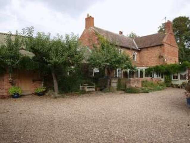  Image of 4 Bedroom Detached  For Sale at 41 Balderton Lane Coddington Newark, NG24 2QD