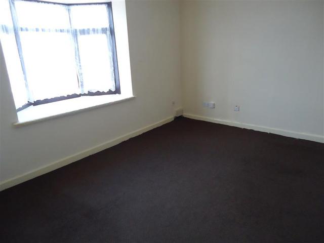 Image of 1 Bedroom Flat  To Rent at New Road  Tuebrook, L13 8EF