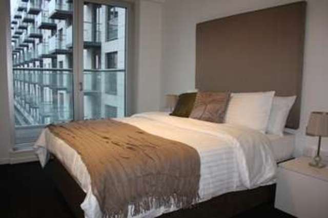  Image of Flat  For Sale at Canary Wharf, E14 9FG
