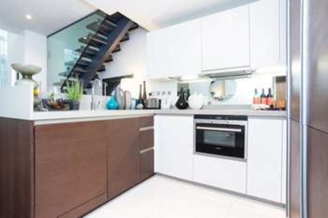  Image of 1 Bedroom Flat  For Sale at South Boulevard  Canary Wharf, E14 9AQ