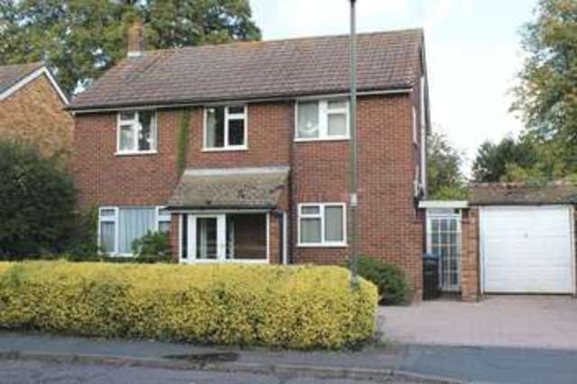  Image of 3 Bedroom Detached  For Sale at Barnway  Egham, TW20 0QU