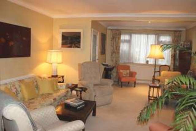  Image of 3 Bedroom Detached  For Sale at Barnway  Egham, TW20 0QU